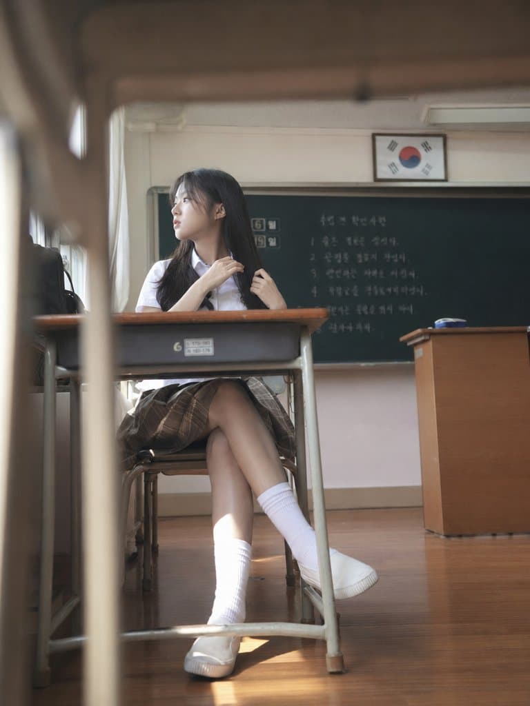 韩国高中教室内的人文摄影作品 - 图片 2